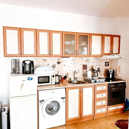 Apartman - Sunny Day 6 * Slantchev Briag