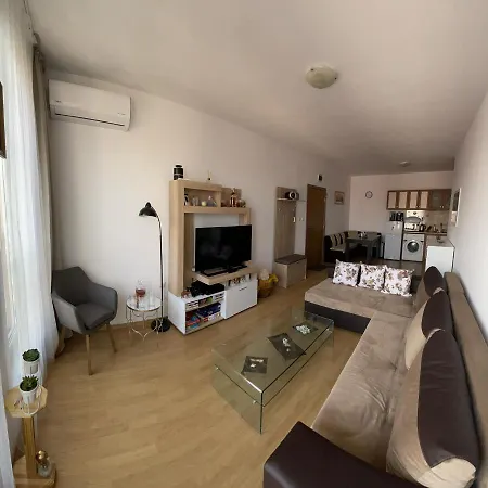 Apartman - Sunny Day 6 * Slantchev Briag